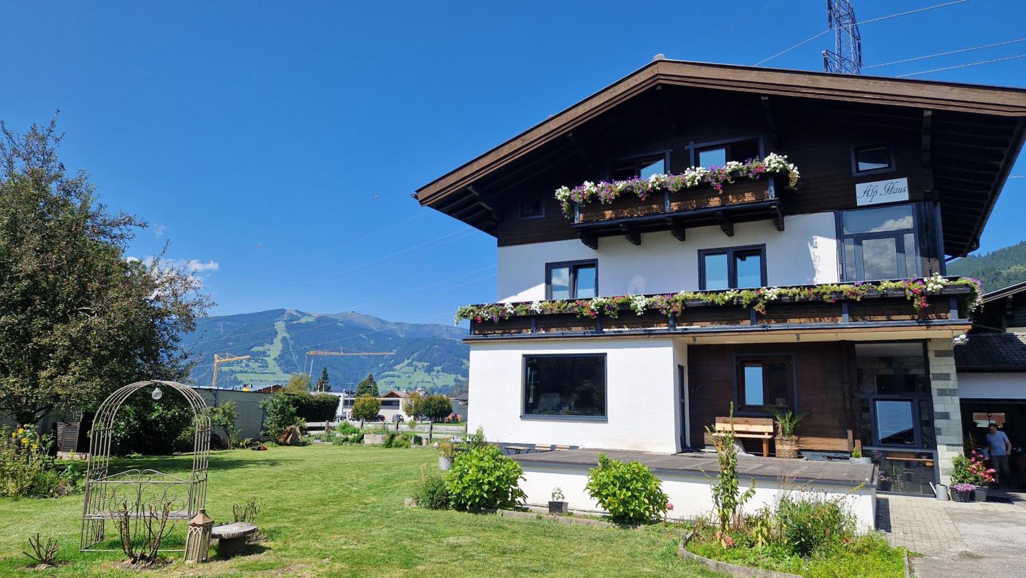 Апартаменты Alp Haus Grossglockner Фуш-ан-дер-Гросглокнерштрассе Экстерьер фото